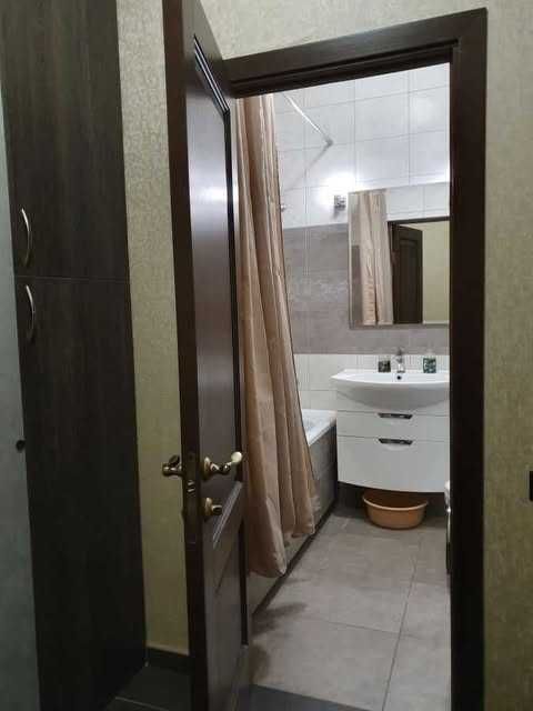 Продава се Двустаен апартамент в София, Център - 65 кв.м за 2831 €/кв.м - Снимка #1