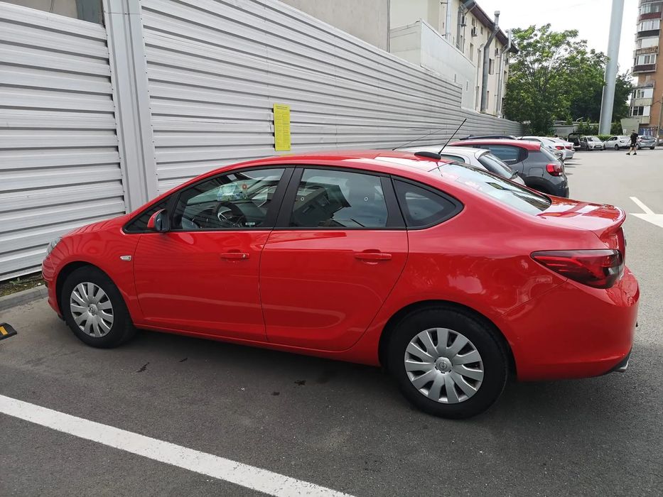 Opel Astra Opel Astra J Sedan 2018, Unic Proprietar, 71.550 km - Stare impecabila