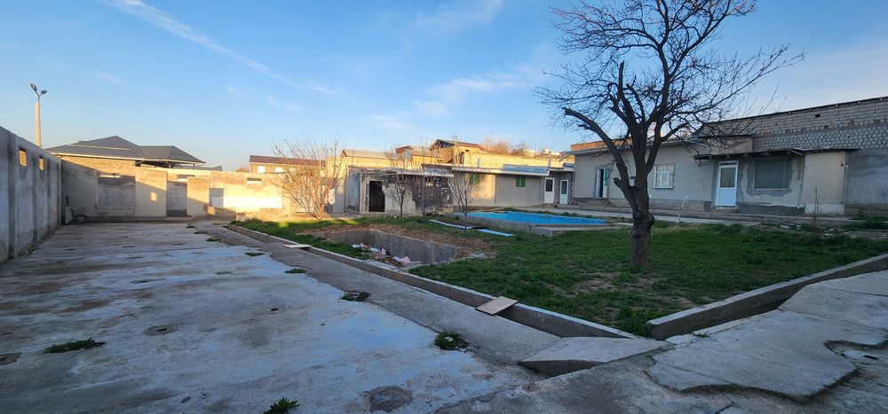 Кибрай тумани 15км Уч Кахрамон Гаи дан 10сотих  Углавой фасад 35м