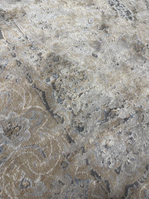 Ковер палас иранский в идеальном состоянии.