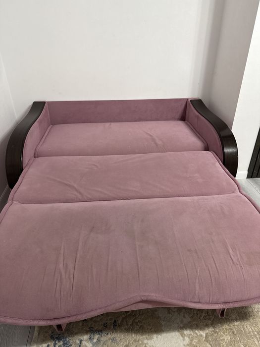 Диван с полкой 12