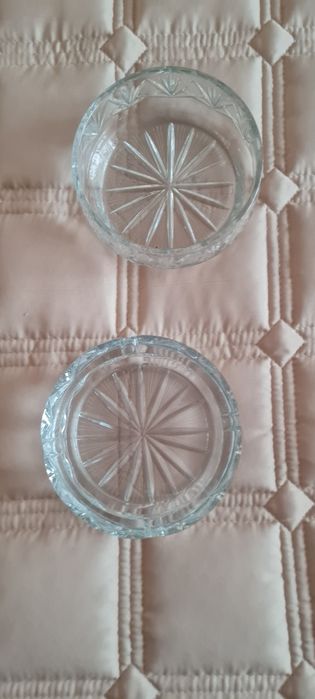 Кристални пепелници и други.