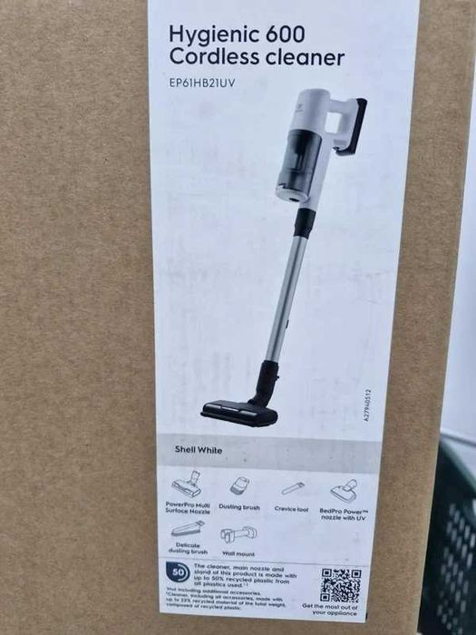 Aspirator vertical cu acumulator Electrolux Seria 600 EP61HB21UV