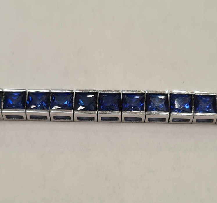 Bratara tennis din aur alb 18k, cu safire naturale, 12.5 ct.