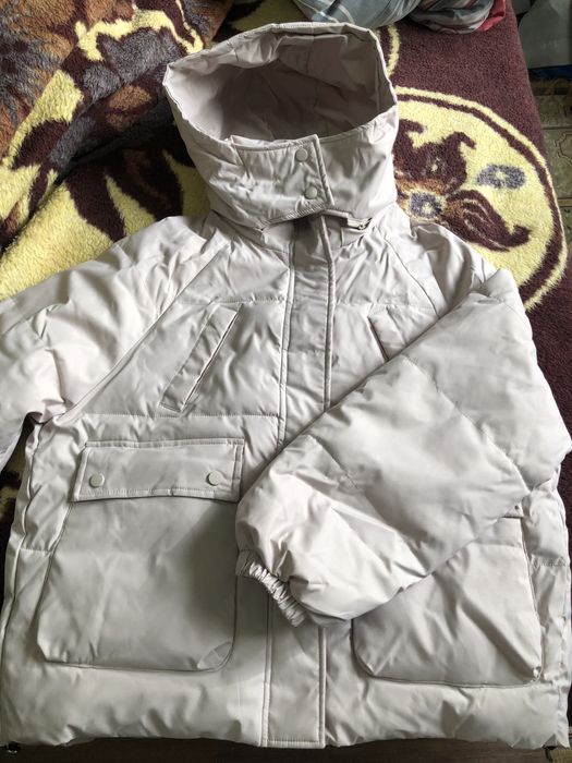Куртка женская,разм XXL ,цвет -бежевый