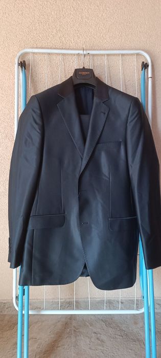 Ликвидация на мъжки костюми