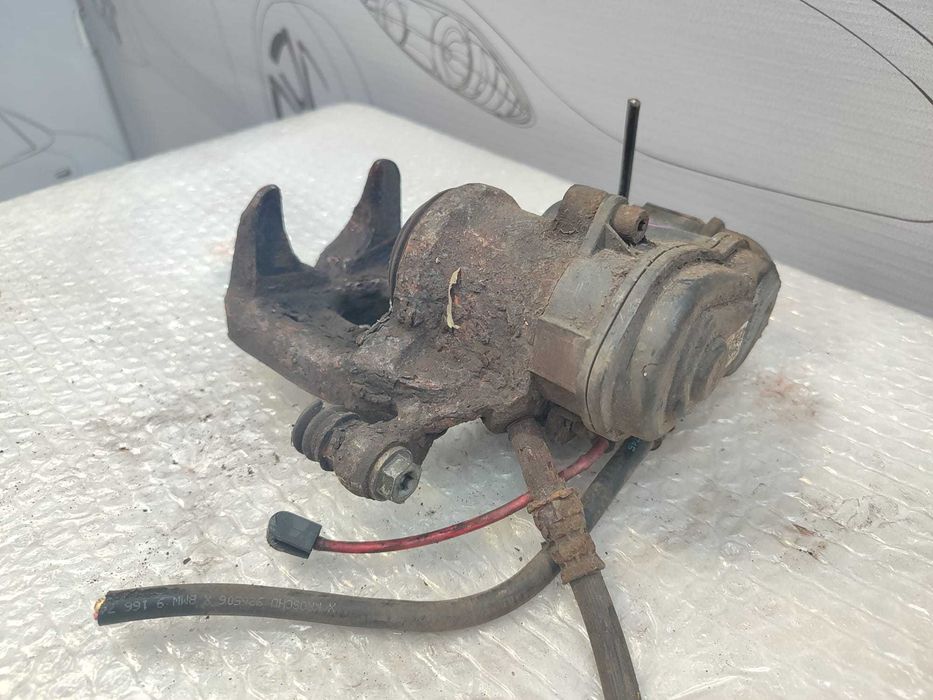 Etrier Frână Spate Stânga Cu Motoraș Electric Bmw 5 Series 2010-2016 / Cod Oem 32345699 (5D2)