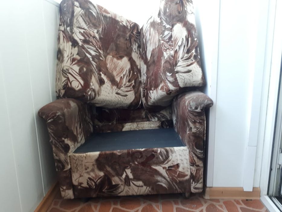 Продам два кресла