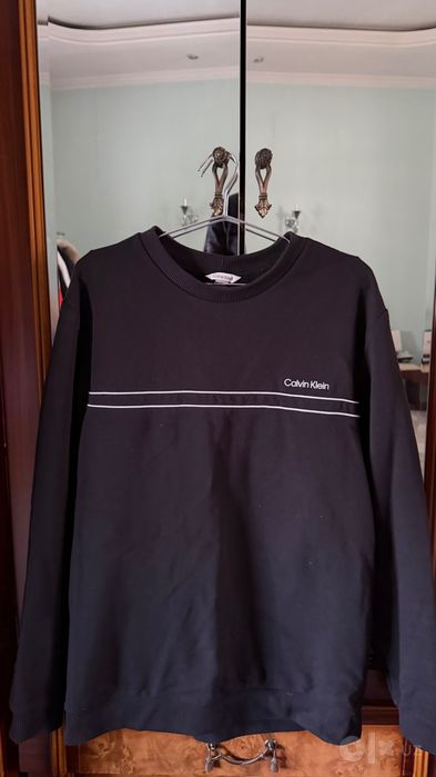 Свиттер Calvin Klein