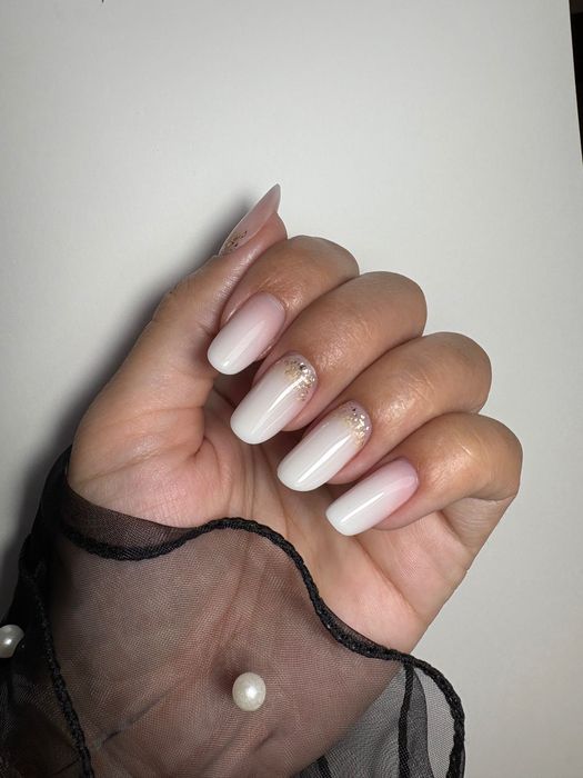 Caut modele manichiură