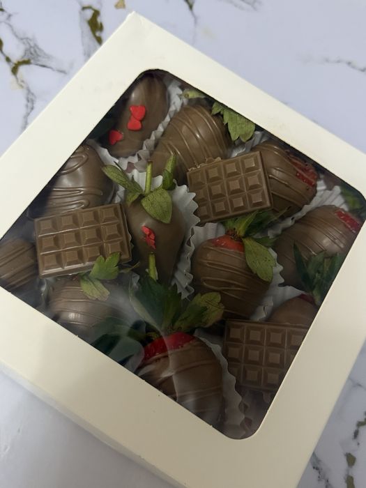 Клубника в шоколаде Алматы