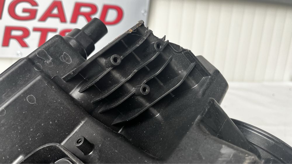 2 броя десен фар Skoda Karoq Facelift 2017-