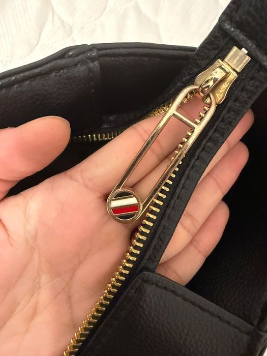 Сумка тоут Tommy Hilfiger