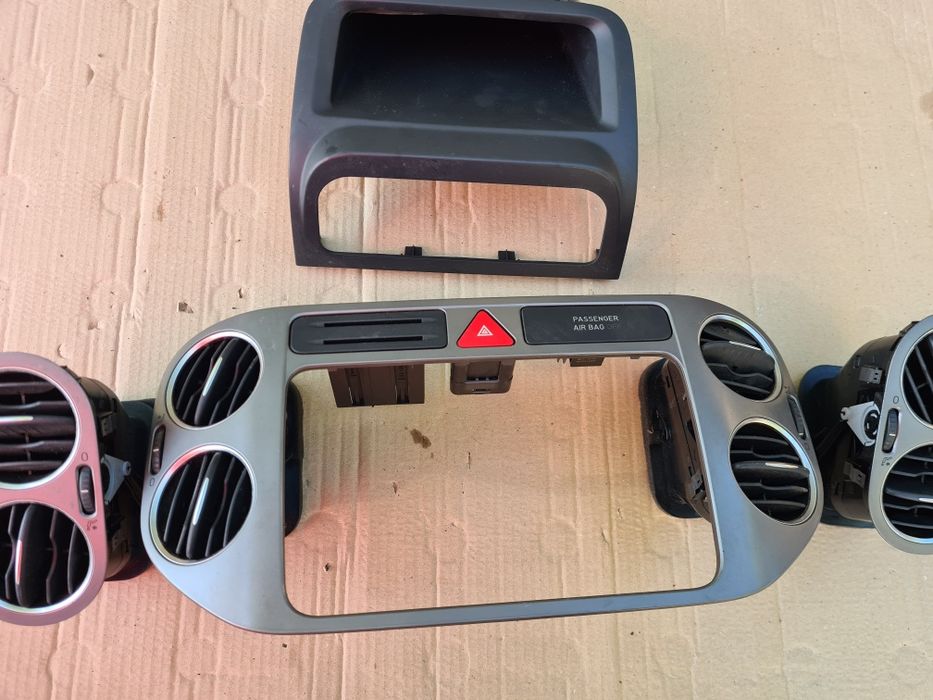 Grila aerisire bord Tiguan 5N 2008-2012