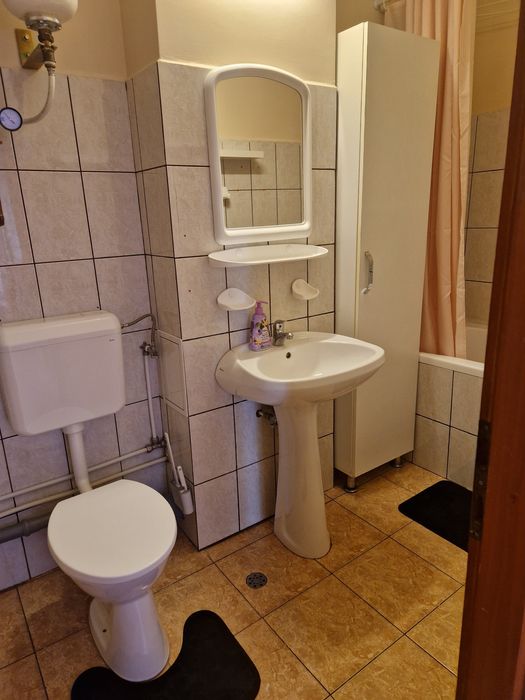 Apartament o camera