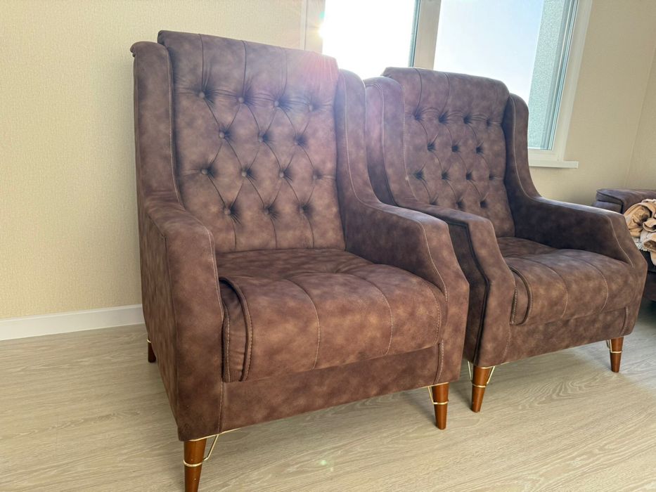 Продам диван и два кресла