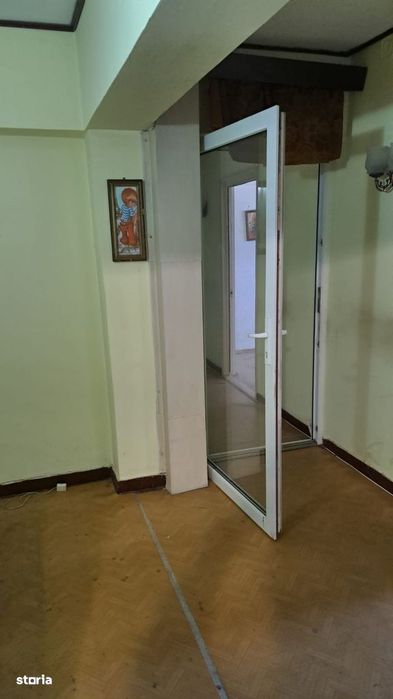 De vânzare apartament 3 camere Vidin Etaj 1 93 mp — fotografia 1