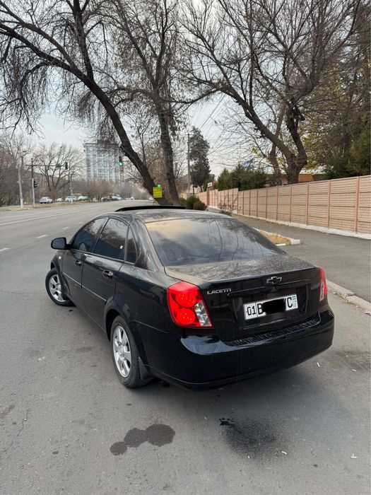 Qora Gentra Polniy navarot Malibu Rul Bar 2020-yil