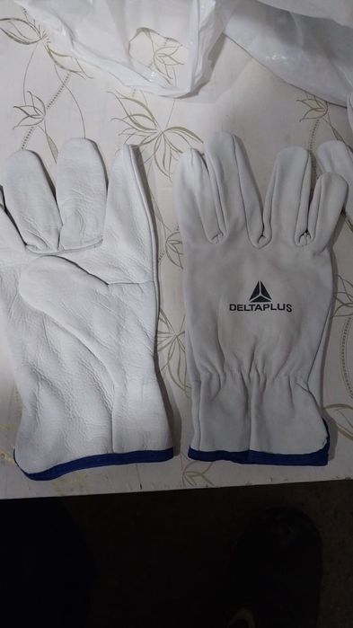 Перчатка кожаный