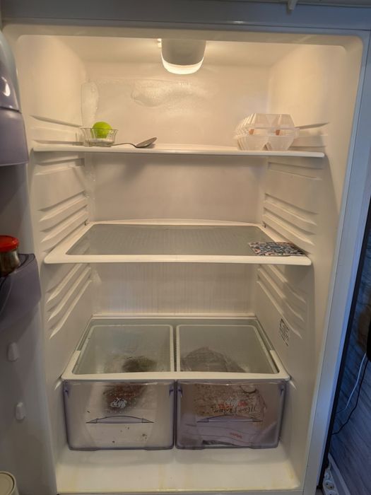 Продам холодильник бирюса