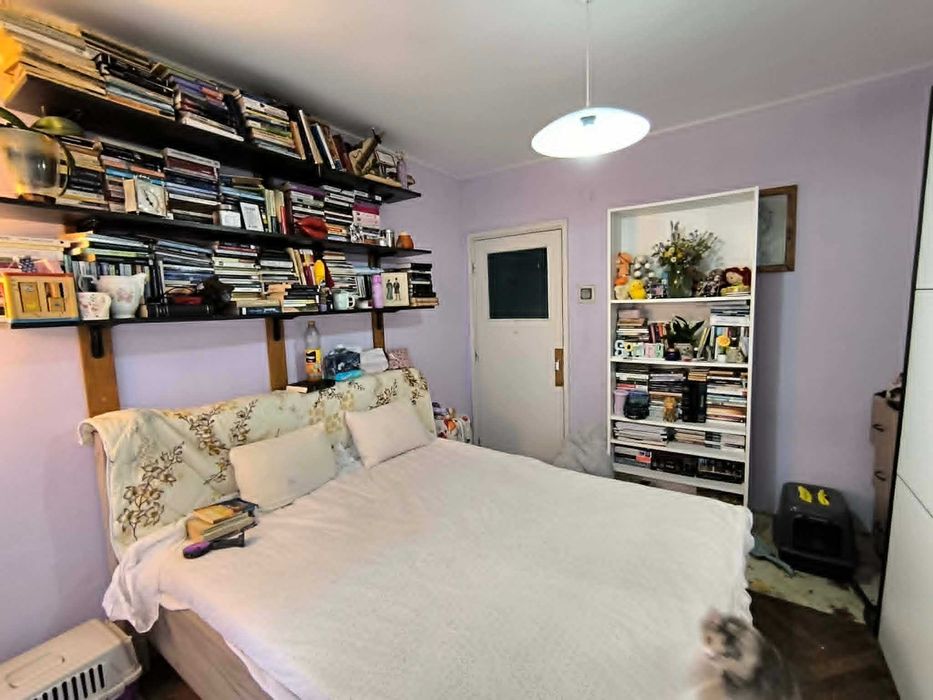 Vand apartament cu 4 camere