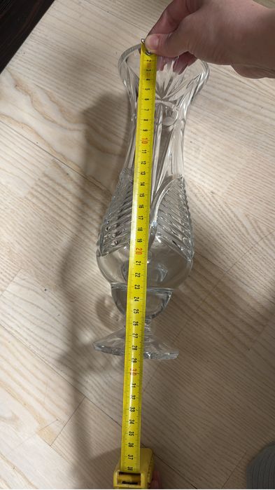 Вазы хрустальные каждая по 5000