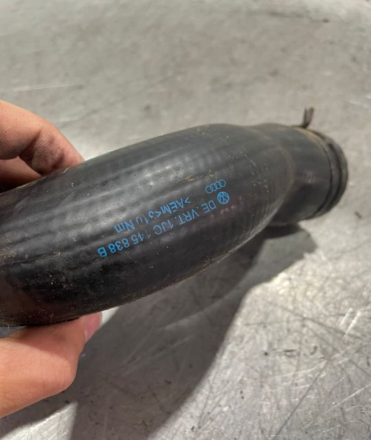 Furtun intercooler 1JC 145 838 B Volkswagen VW Golf a 4-a generatie