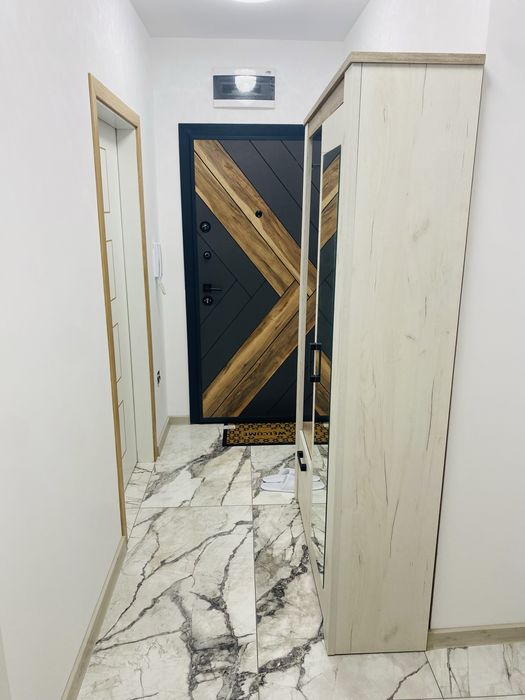 Дава се под наем Двустаен апартамент в Варна, Възраждане 3 - 60 кв.м за 600 € - Снимка #2