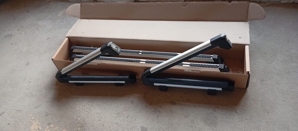 Bare schiuri si suporti Thule NOI