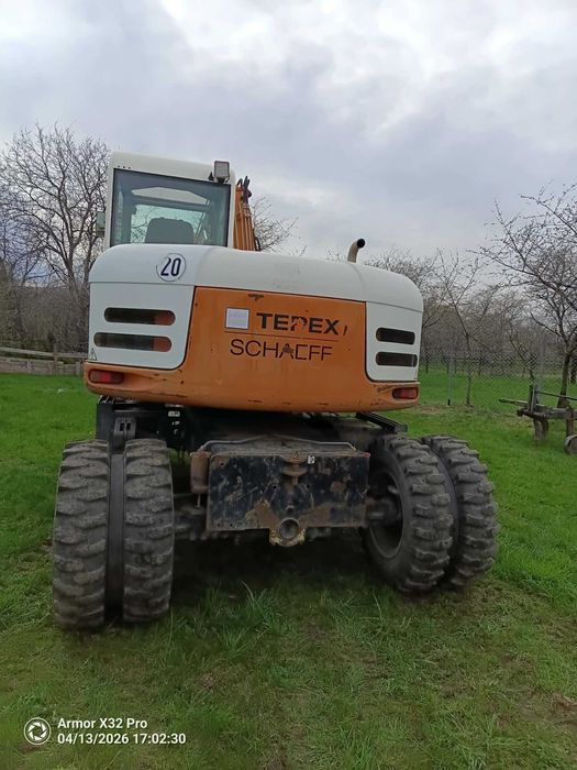 Excavator pe roti  TEREX Schaeff HML 42