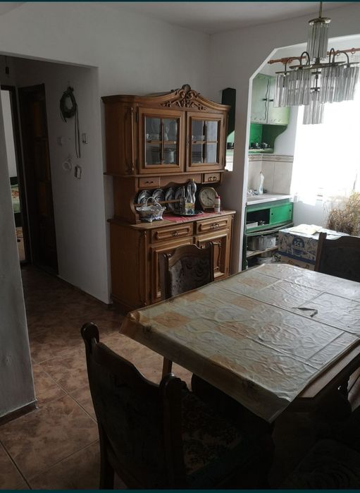 Vand Apartament Alesd BL D2 cu mansarda  2 beciuri +2 locuri parcare