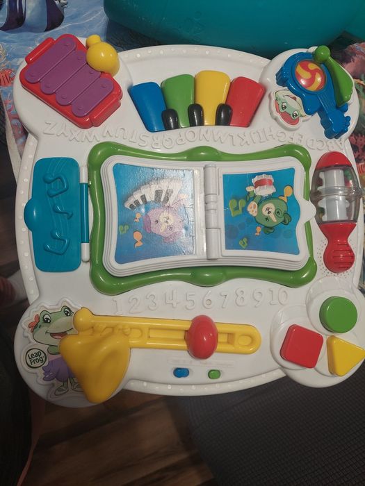 Детски играчки със звуци и бутони