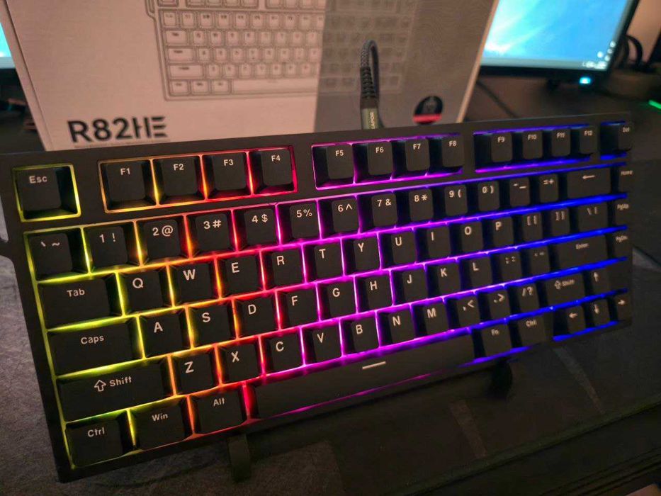 Tastatura Attack Shark R82 HE Magnetic Rapid Trigger 8000Hz