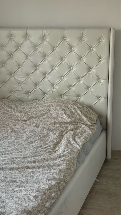 Продам кровать б/у