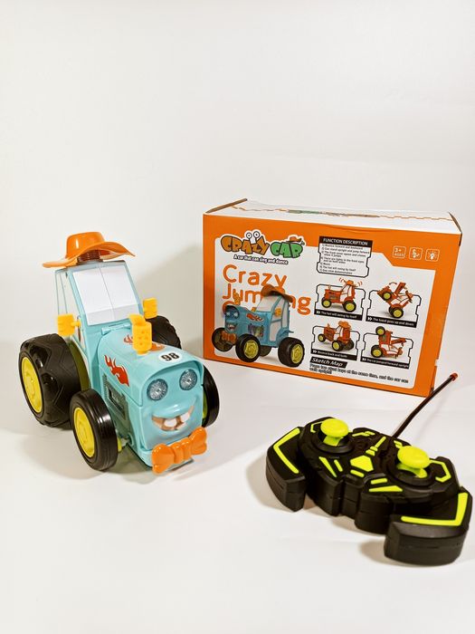 Танцующий синий трактор