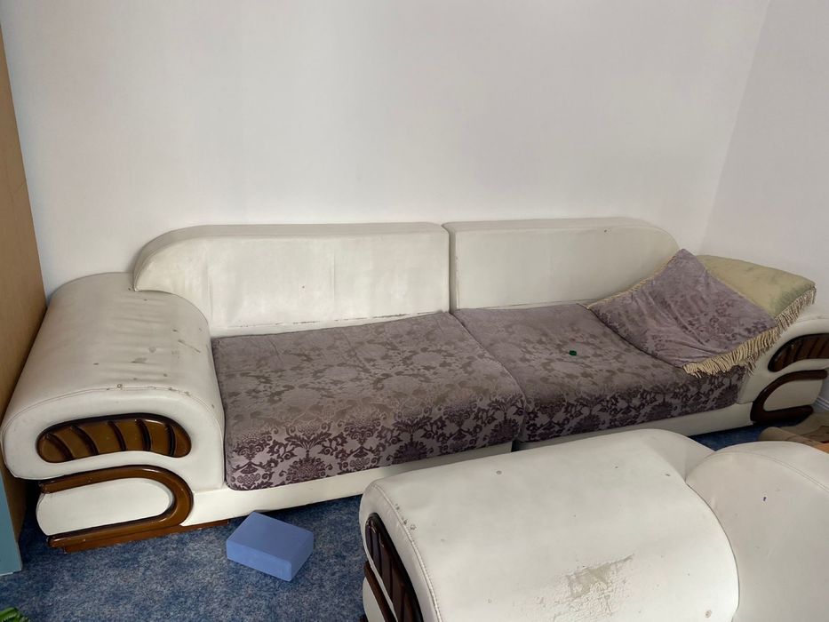 Диван с креслами