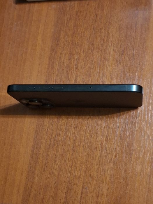 Продам IPhone 15 pro