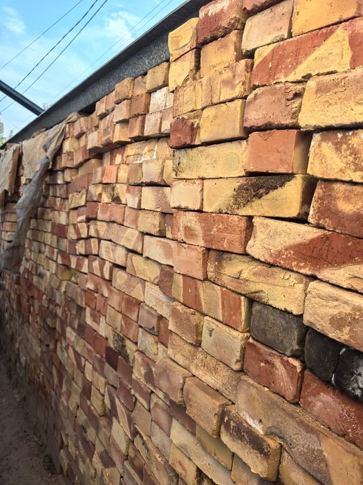 Продам красный кирпич