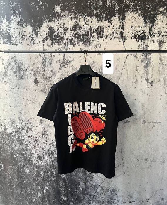 Tricouri unisex Mai multe detalii în descriere