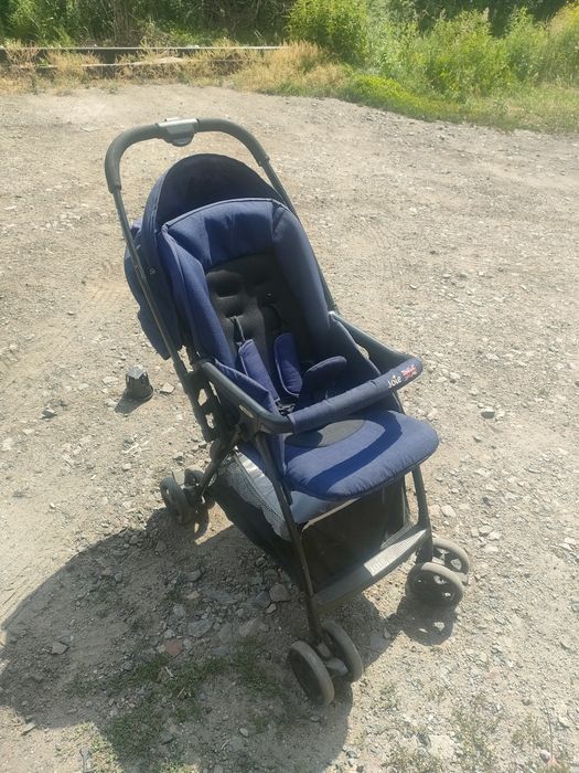 Продам коляску прогулочную