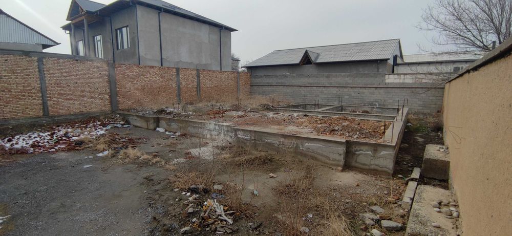 Kottejliy gorodokda 4 sotix yer sotiladi