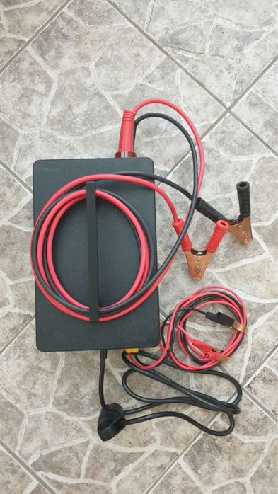 Поддържащо захранване за автосервиз 1200W / до 14.5v