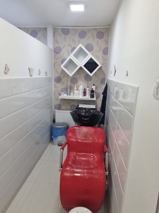 Salon infrumusetare de vanzare/inchiriat