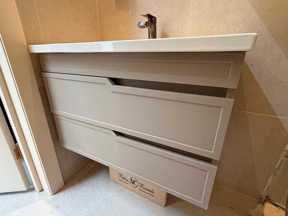 Продам евро 2 ком квартира РН Центр