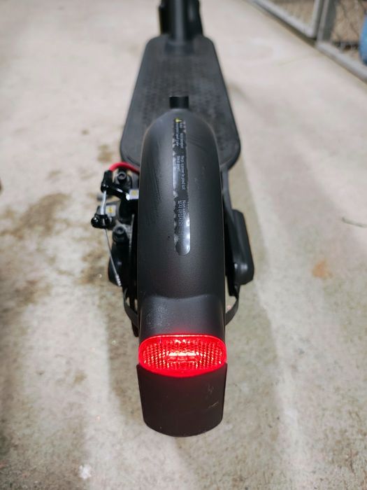 Trotineta electrica XIAOMI MI PRO 2 ca noua- cu rulaj 290 km.