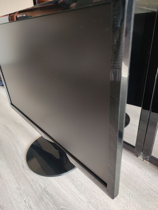 Монитор Samsung 23 дюйма full hd в идеальном состоянии