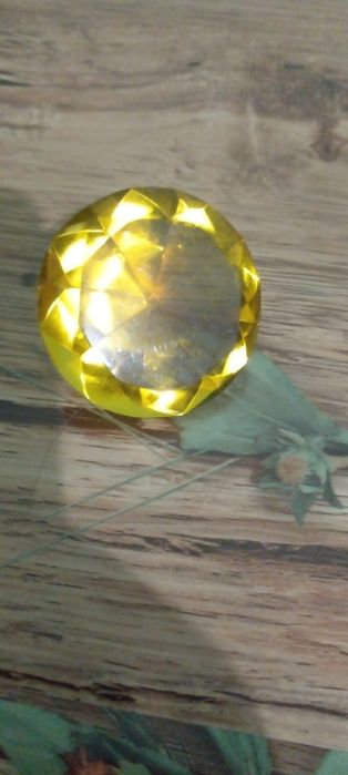 Сары асыл тас (цитрин, коллекциялық) – әдемі граненый