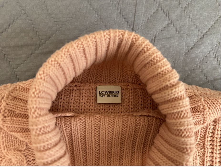 Кофты  на девочку LC Waikiki , размер 122-128 см.