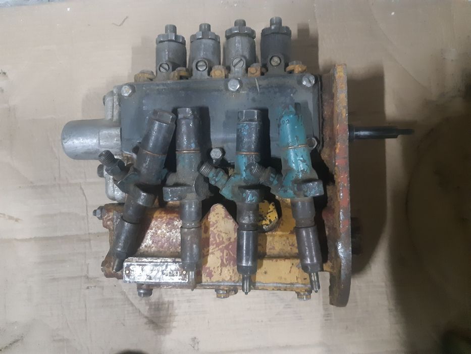 Продам б/у ТНВД с форсунками