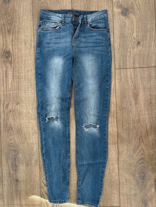 Blugi Bershka mulati